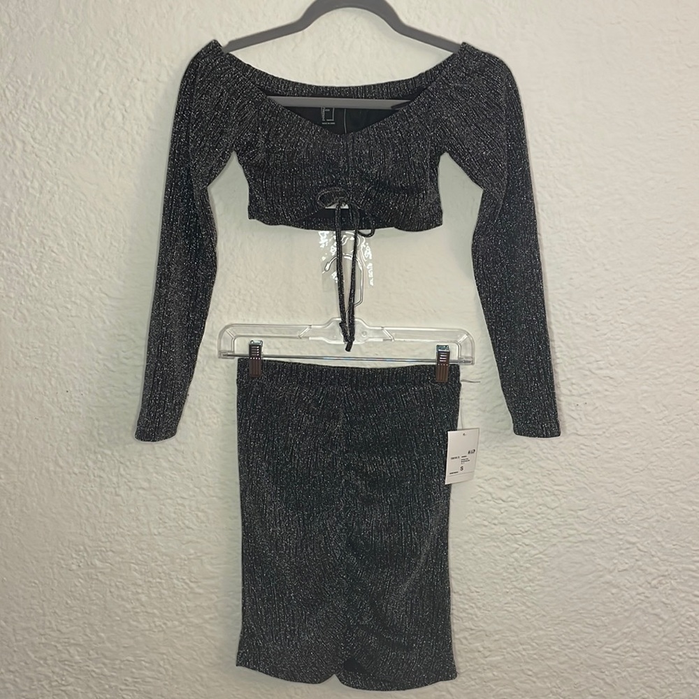 Long sleeve crop top and mini skirt sparkly 2-piece set